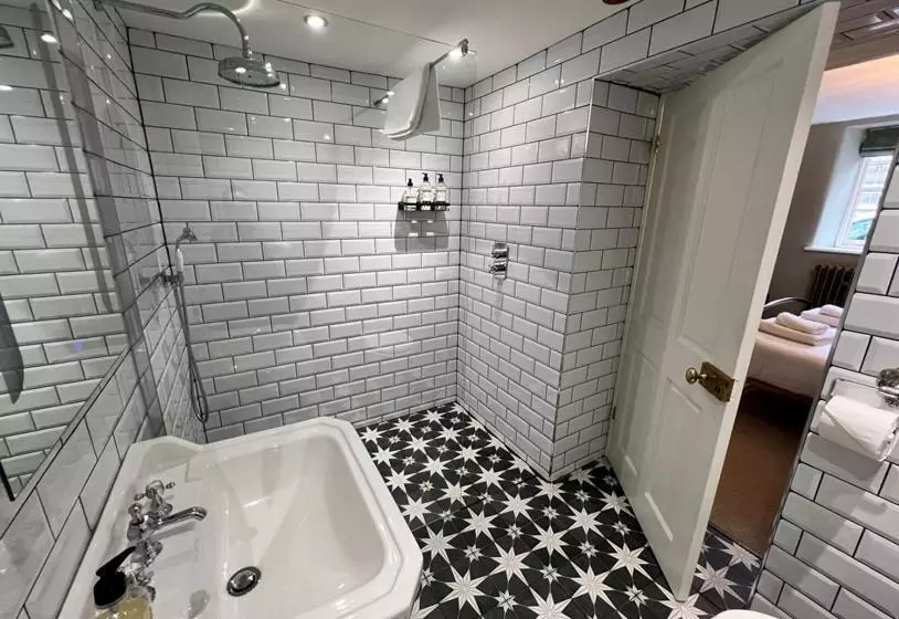 Habitació Basic, Oakhill