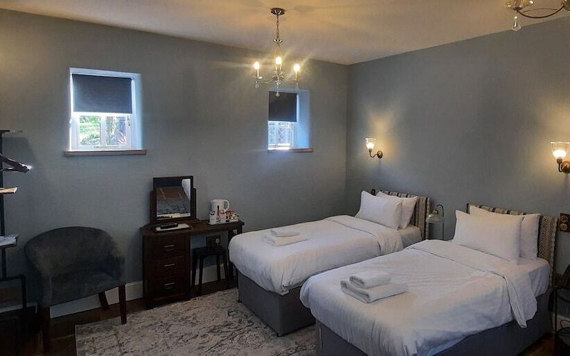 اتاق استاندارد, Oakhill