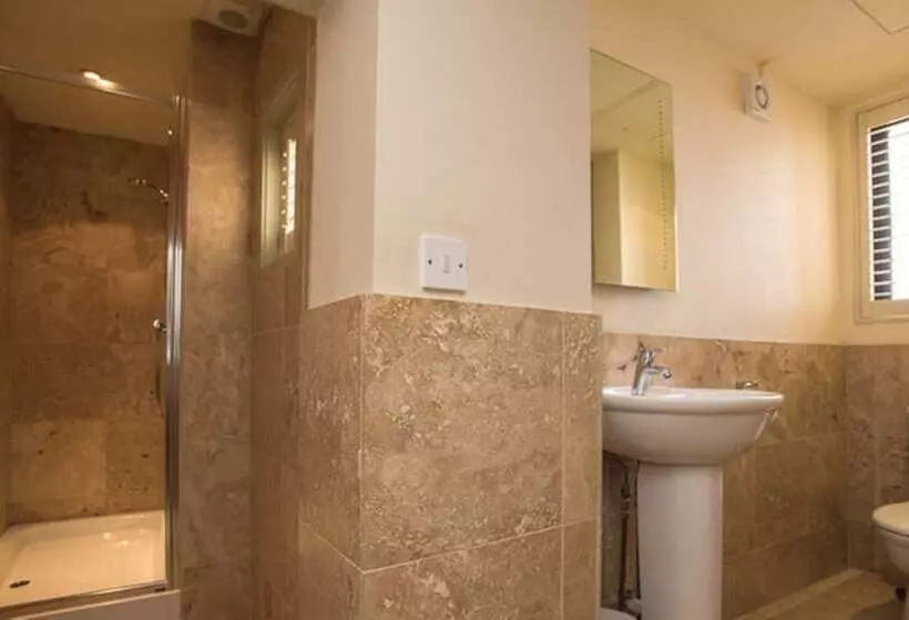 اتاق استاندارد سه نفره, Brooks Guesthouse Bristol