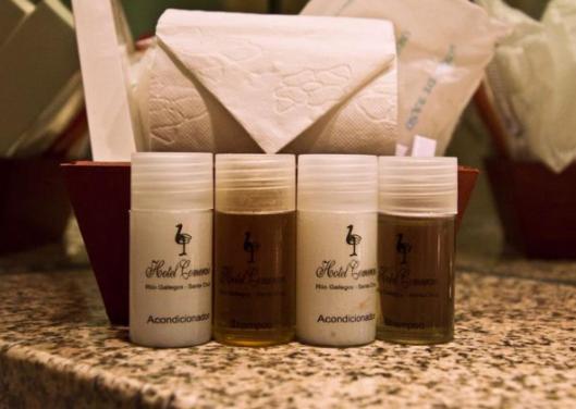 スタンダードルーム, Comercio