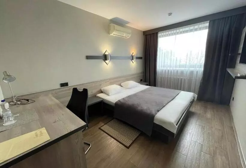 Habitación Comfort Individual, Complex Ukraine