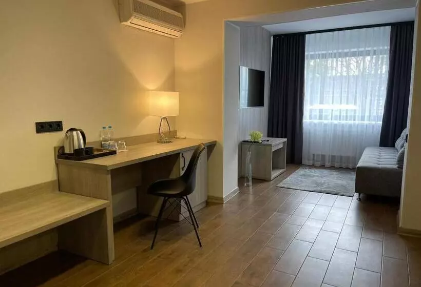 Habitació Familiar Deluxe, Complex Ukraine