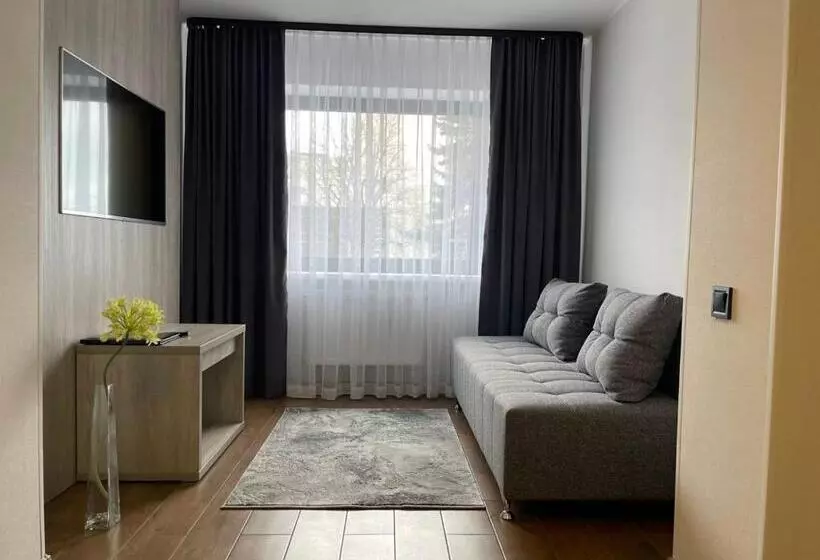 Habitació Familiar Deluxe, Complex Ukraine