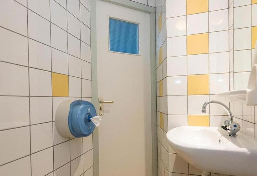 اتاق استاندارد, Euphemia Budget Old City Canal Zone