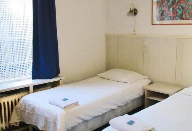 اتاق استاندارد, Euphemia Budget Old City Canal Zone