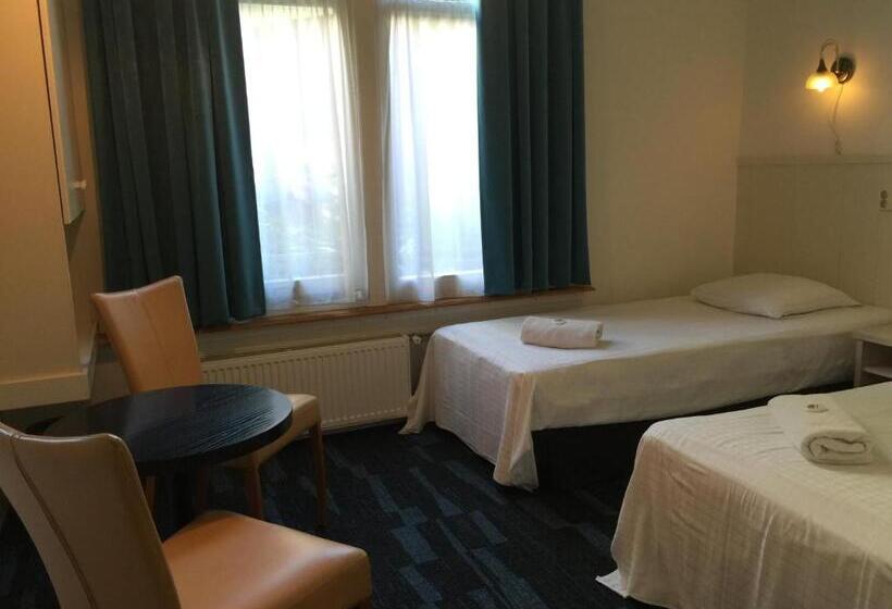 اتاق استاندارد, Euphemia Budget Old City Canal Zone