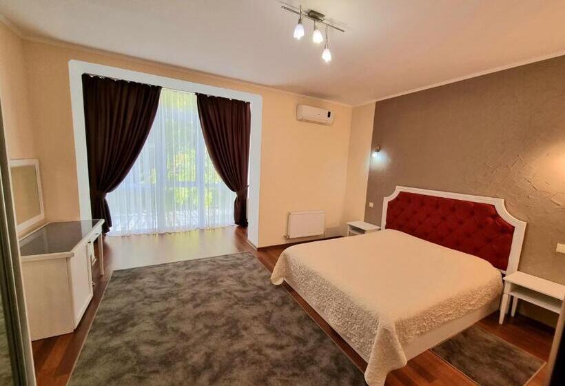 آپارتمان 1 خوابه, Helen