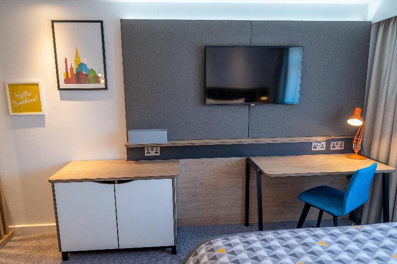 جناح جونيور, Mercure Iguazu Hotel Iru