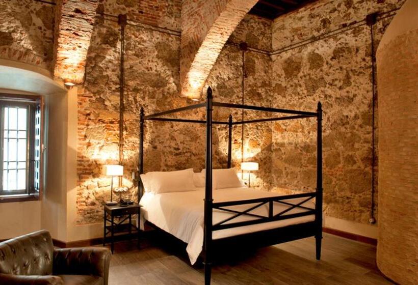 주니어 스위트, Palacio Carvajal Giron