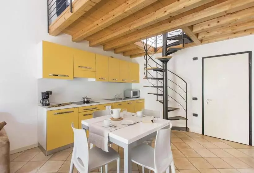 １ベッドルームペントハウスアパート, Residence La Vigna