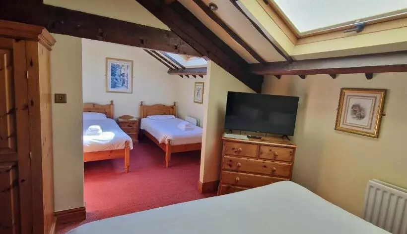 ファミリールーム, Station Inn B&b