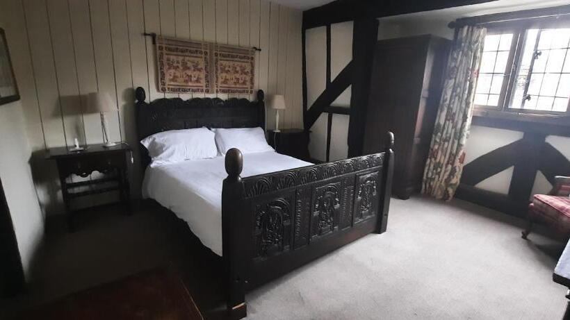 デラックスルーム, The George Inn & Plaine