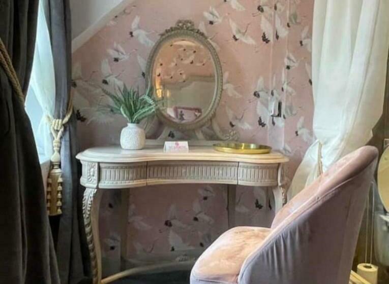 اتاق استاندارد, The Townhouse