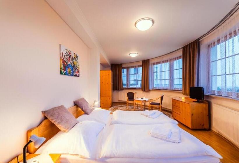 스탠다드 룸, Velká Klajdovka