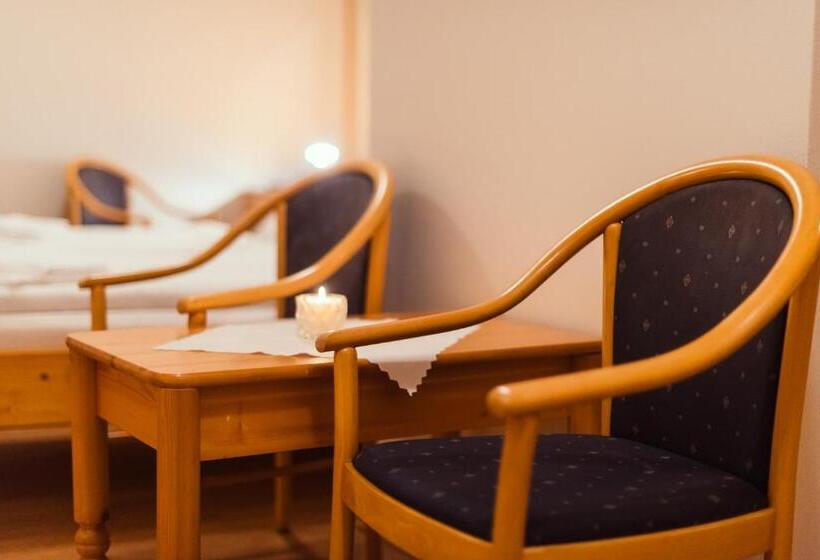 스탠다드 트리플 룸, Velká Klajdovka