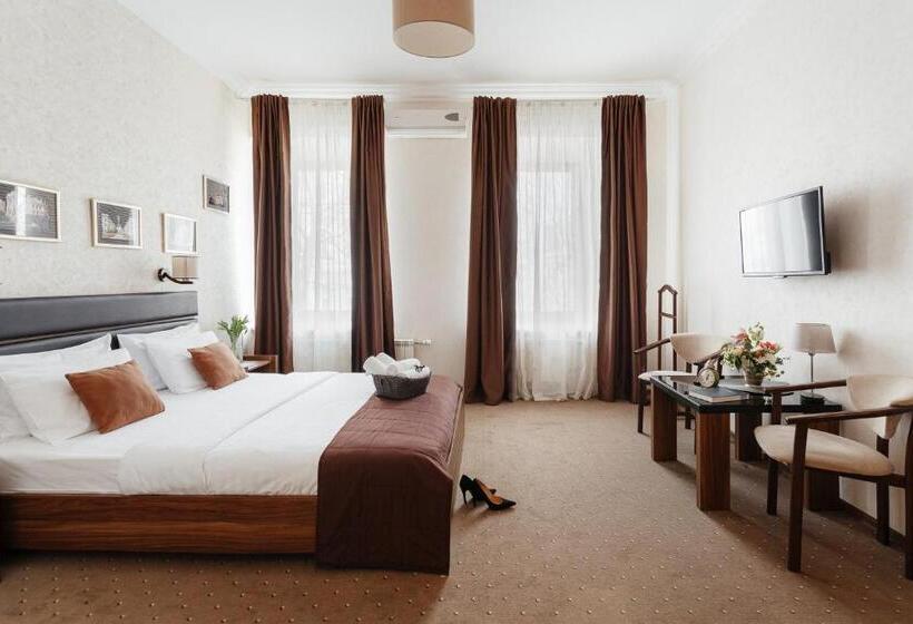 Cameră Deluxe, Noname Hotel Odessa