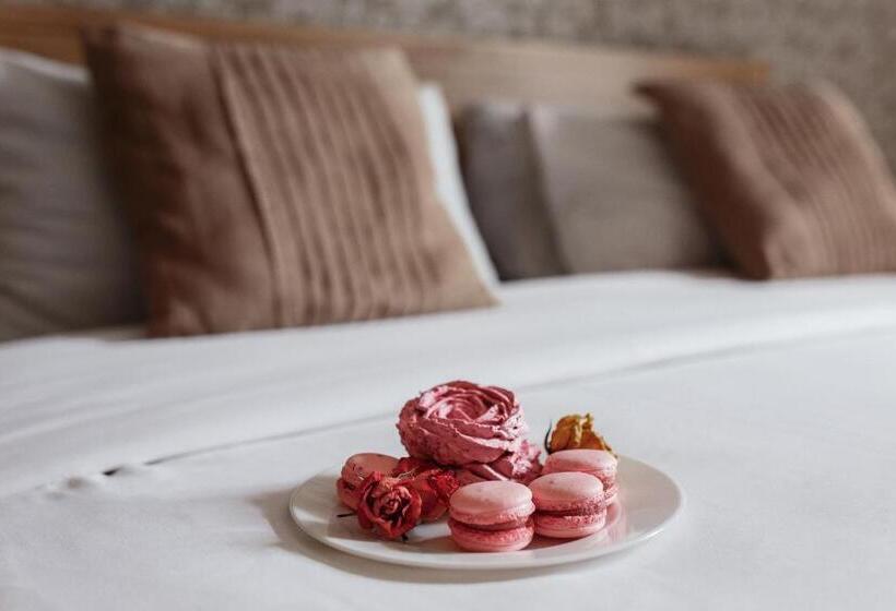 Apartament 1 Dormitor, Noname Hotel Odessa