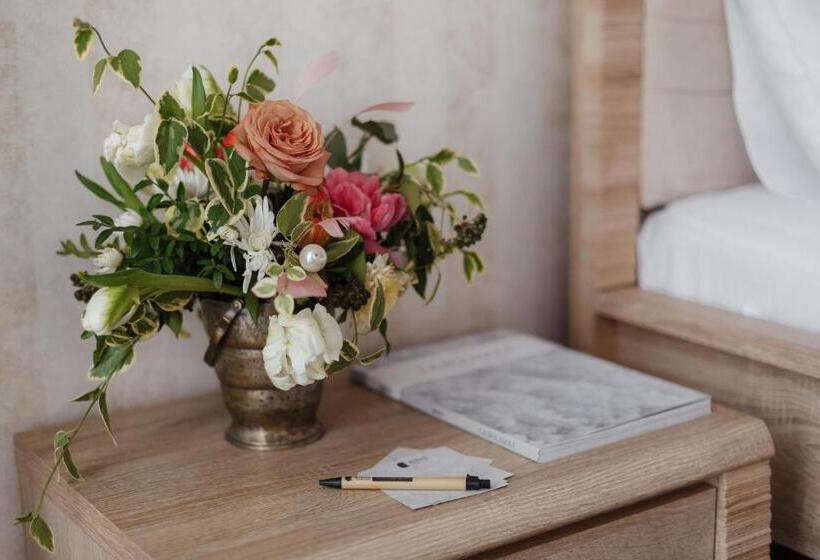 Cameră Deluxe cu Balcon, Noname Hotel Odessa