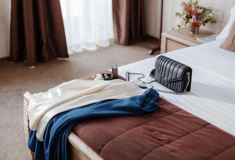 Cameră Deluxe cu Balcon, Noname Hotel Odessa