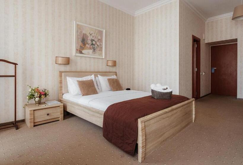 Cameră Deluxe cu Balcon, Noname Hotel Odessa