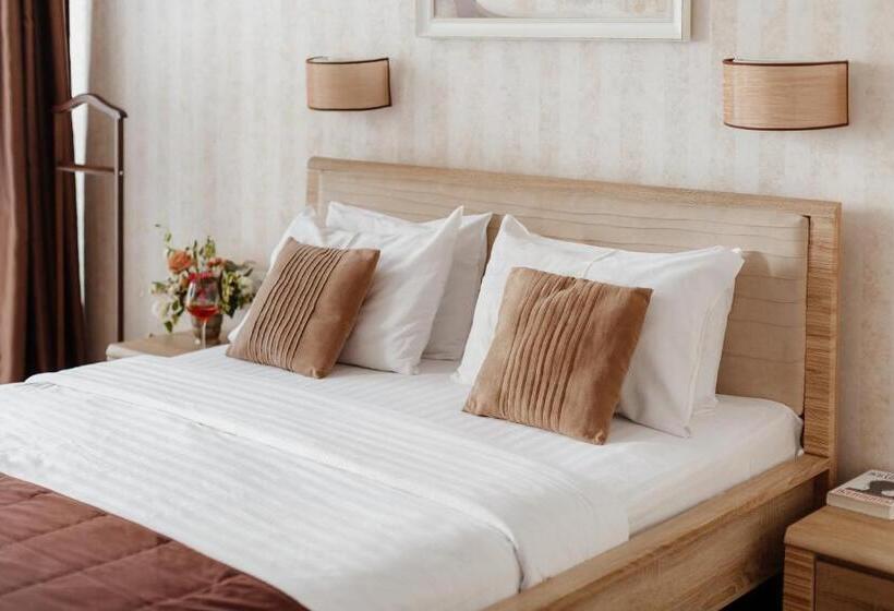 Cameră Deluxe cu Balcon, Noname Hotel Odessa