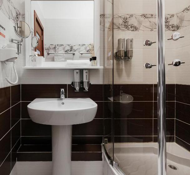 اتاق استاندارد, Noname Hotel Odessa