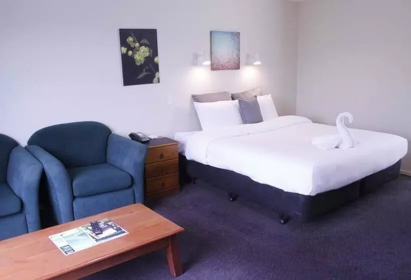 استودیوی استاندارد, Papanui Court Motel