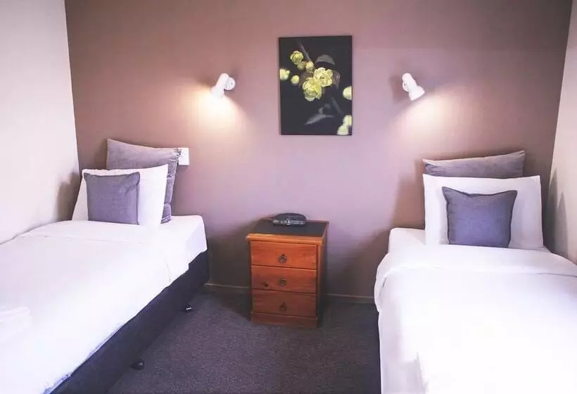 آپارتمان خانوادگی, Papanui Court Motel