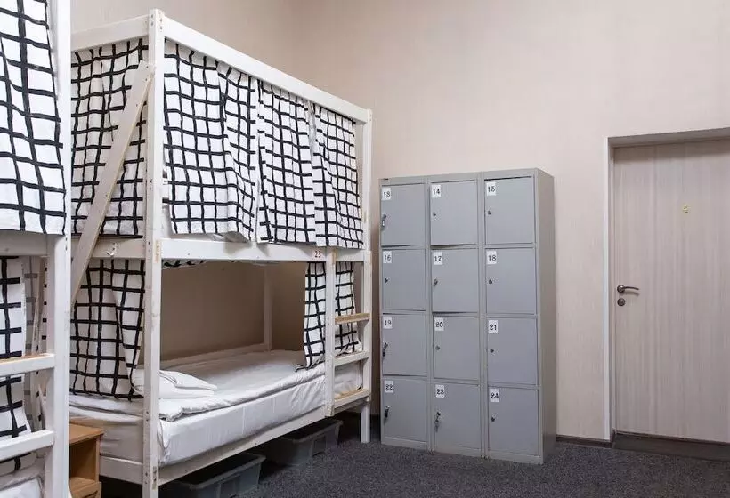 تختخواب در اتاق مشترک, Yaroslav Hostel Veliky Novgorod