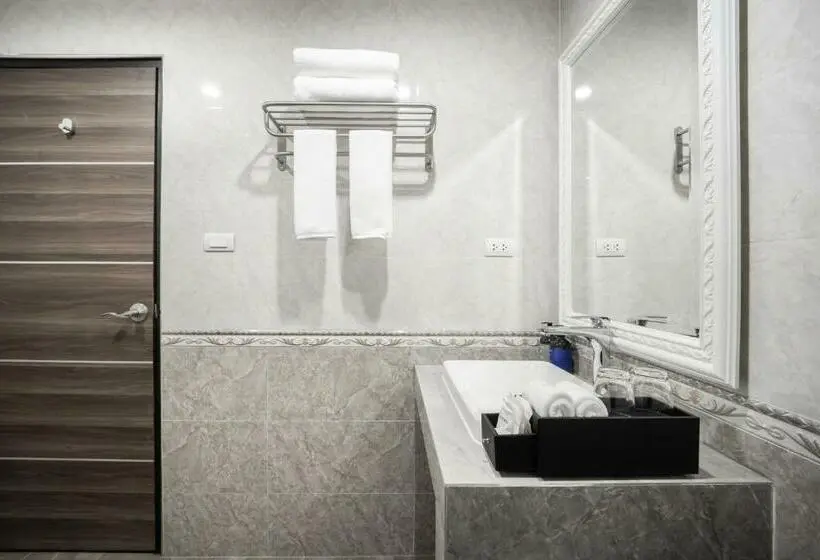 اتاق لوکس با بالکن, Eastin Hotel Vientiane
