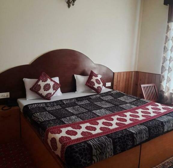 带大床的标准间, Nasogi Woods