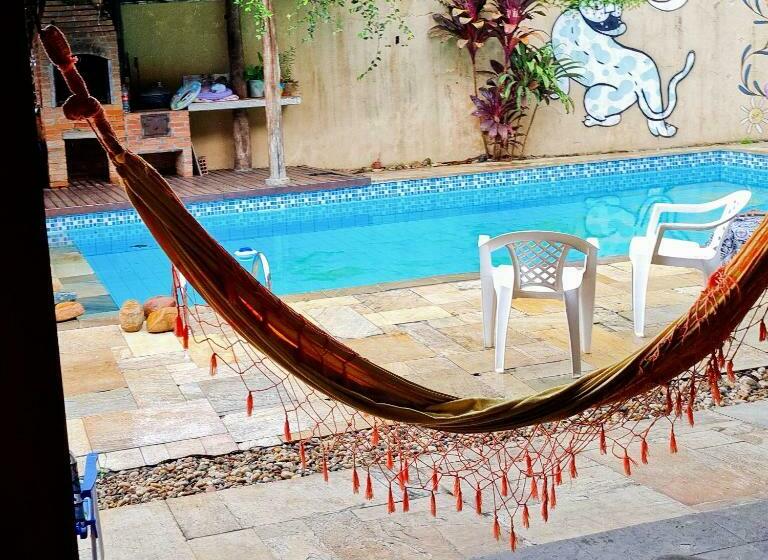 패밀리 룸, Gajah