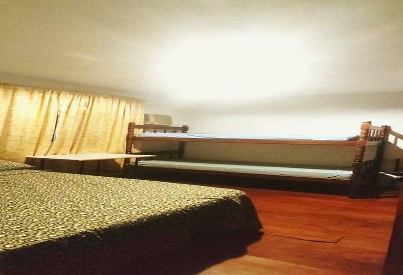 이코노이 4인룸, Gajah