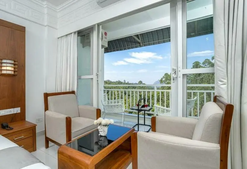 シングルデラックスルーム, White House, Munnar