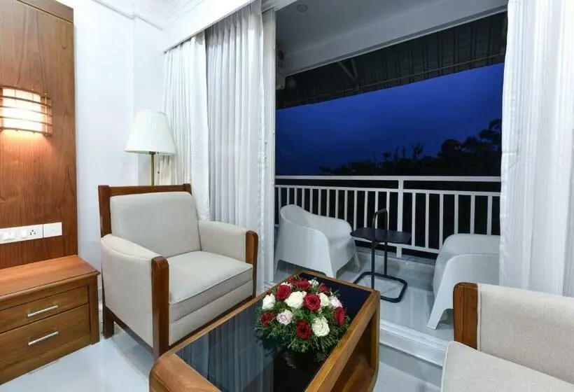 マウンテンビュースタンダードルーム, White House, Munnar