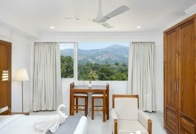 デラックストリプルルーム, White House, Munnar