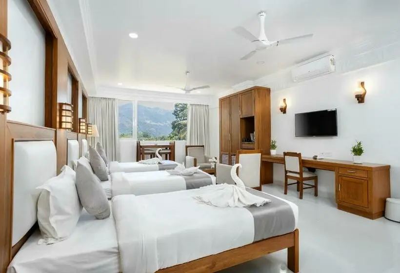 デラックストリプルルーム, White House, Munnar