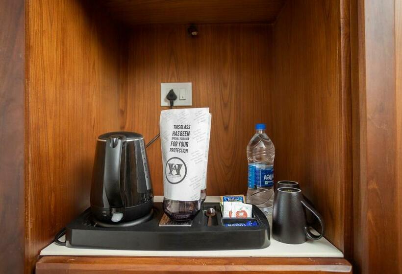 جناح جونيور مطل على الجبل, White House, Munnar