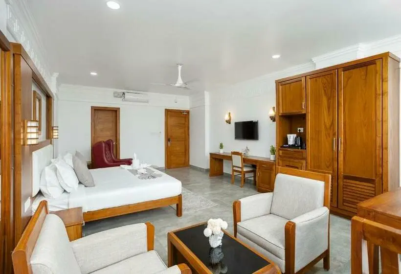 山の見えるジュニアスイート, White House, Munnar