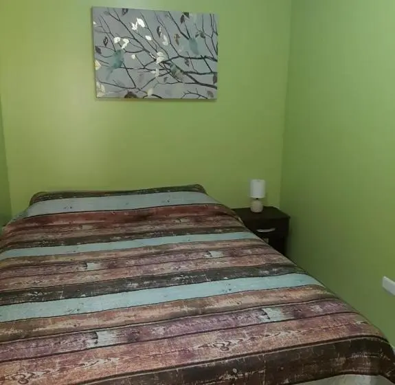 バス共有のスタンダードルーム, Hostal D  Silvia