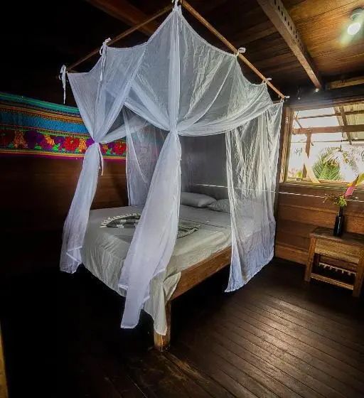Dreibettzimmer Standard Badezimmer außerhalb des Zimmers, Casa Balae