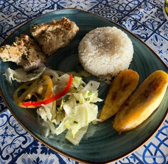 اتاق استاندارد چهار تخته, Casa Balae