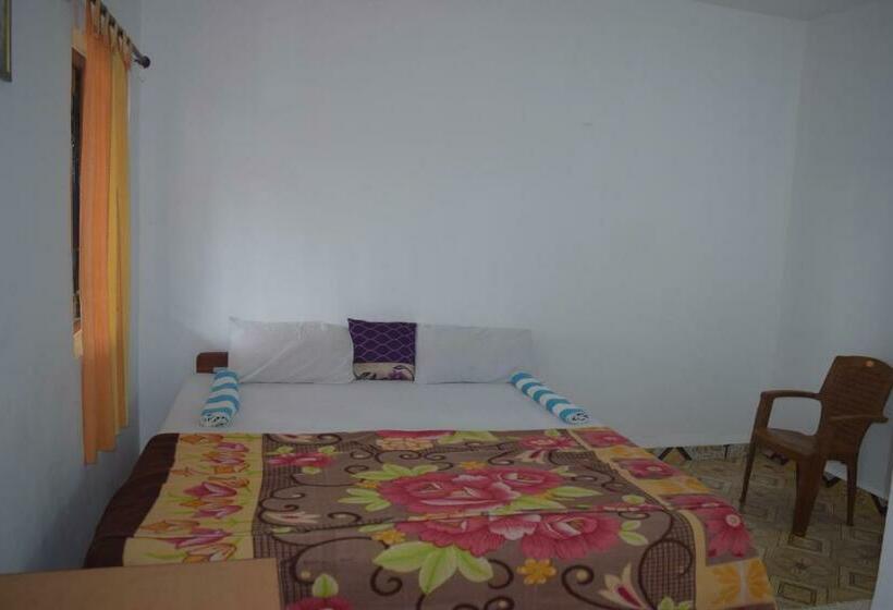 غرفة قياسية مزوَّدة بشُرفة, Dalia Guest House