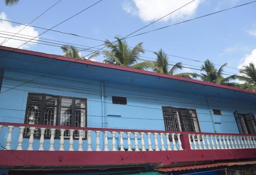 غرفة قياسية مزوَّدة بشُرفة, Dalia Guest House