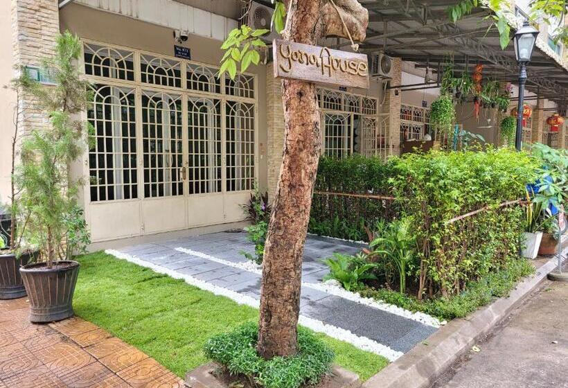 Номер Стандарт, Yana House Phnom Penh