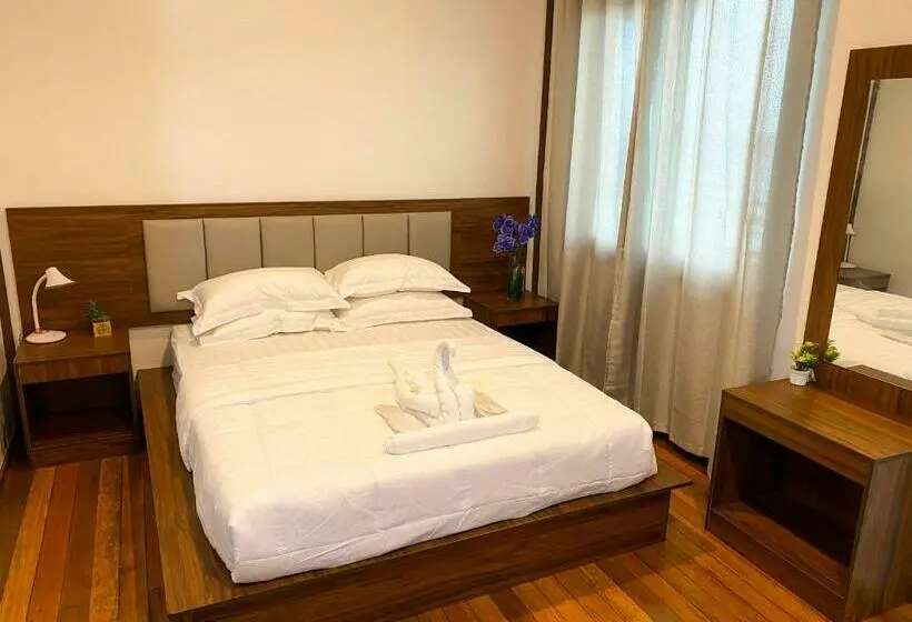 Deluxe-huone Merinäkymä Parveke, Pavalintang Resort