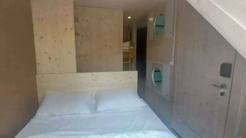 浴室共有スタンダード４人用ルーム, Auberge De Piau