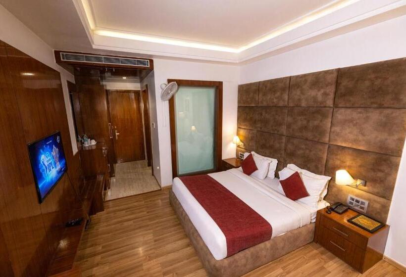 Номер Superior Кровать Кинг, Millennium Inn, Prayagraj