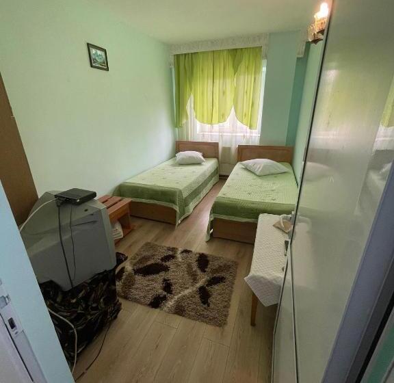 جناح, Motel Orion