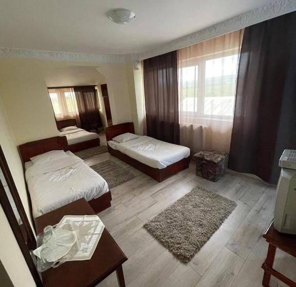 اتاق استاندارد چهار تخته, Motel Orion